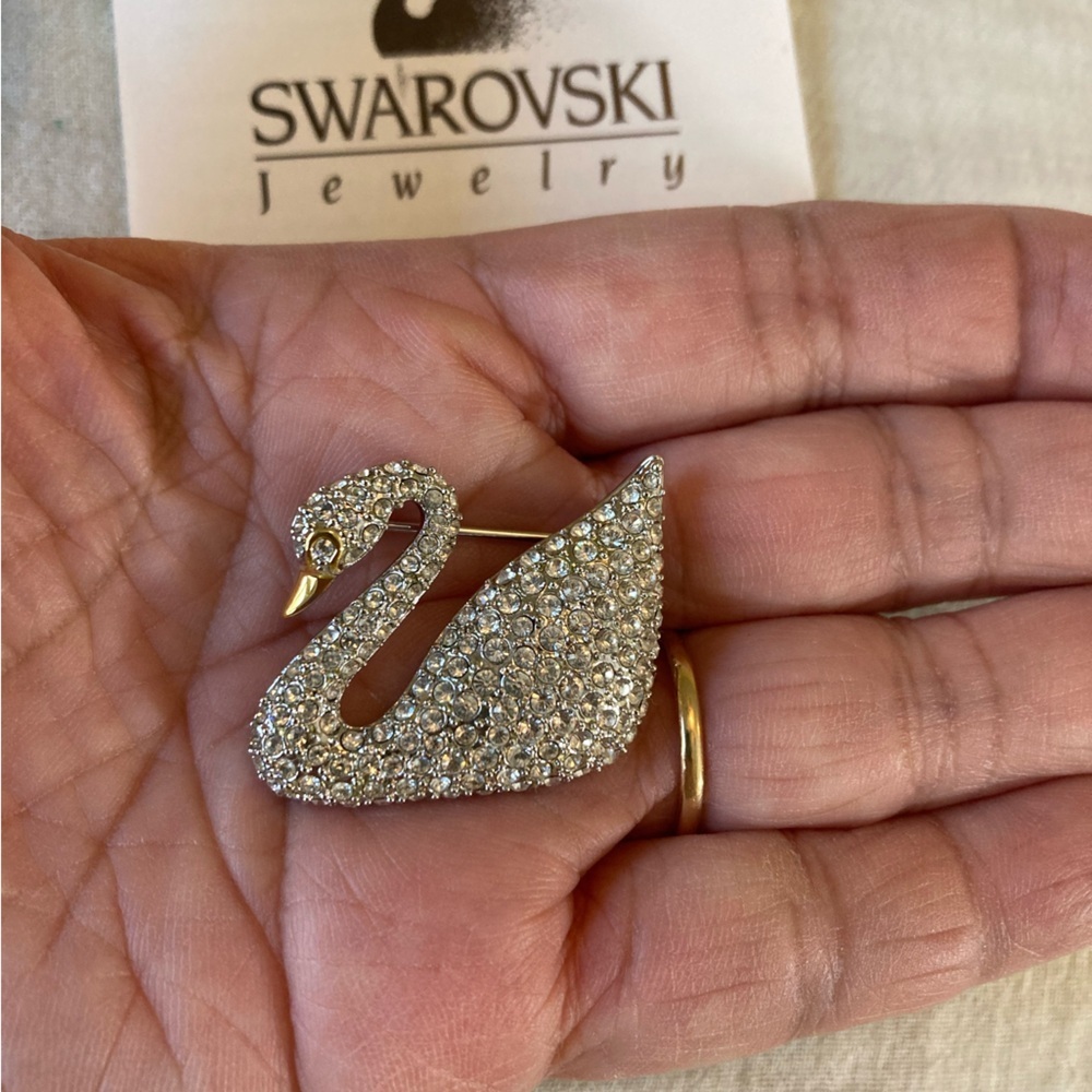 Swarovski Swan‎ Logo Brilliant Crystals Vintage Brooch Pin